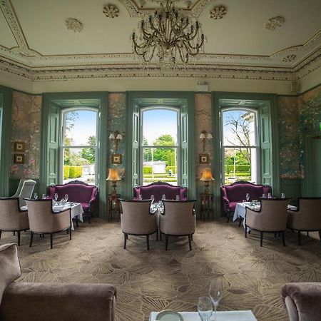 Finnstown Castle Hotel Lucan Exterior foto